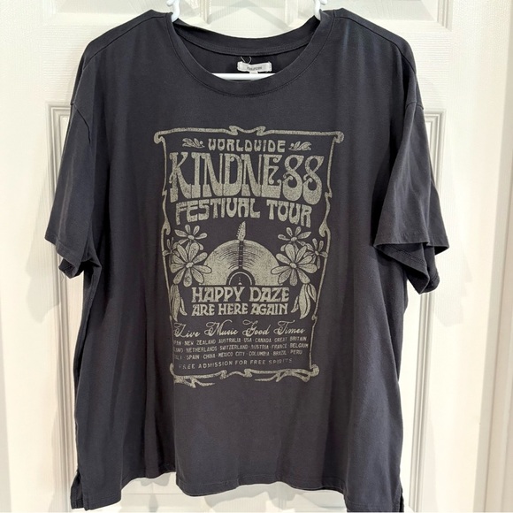 Maurices Women Graphic Crew Neck Short Sleeve Tee Shirts Bundle  XXL 1X Floral - Picture 4 of 14